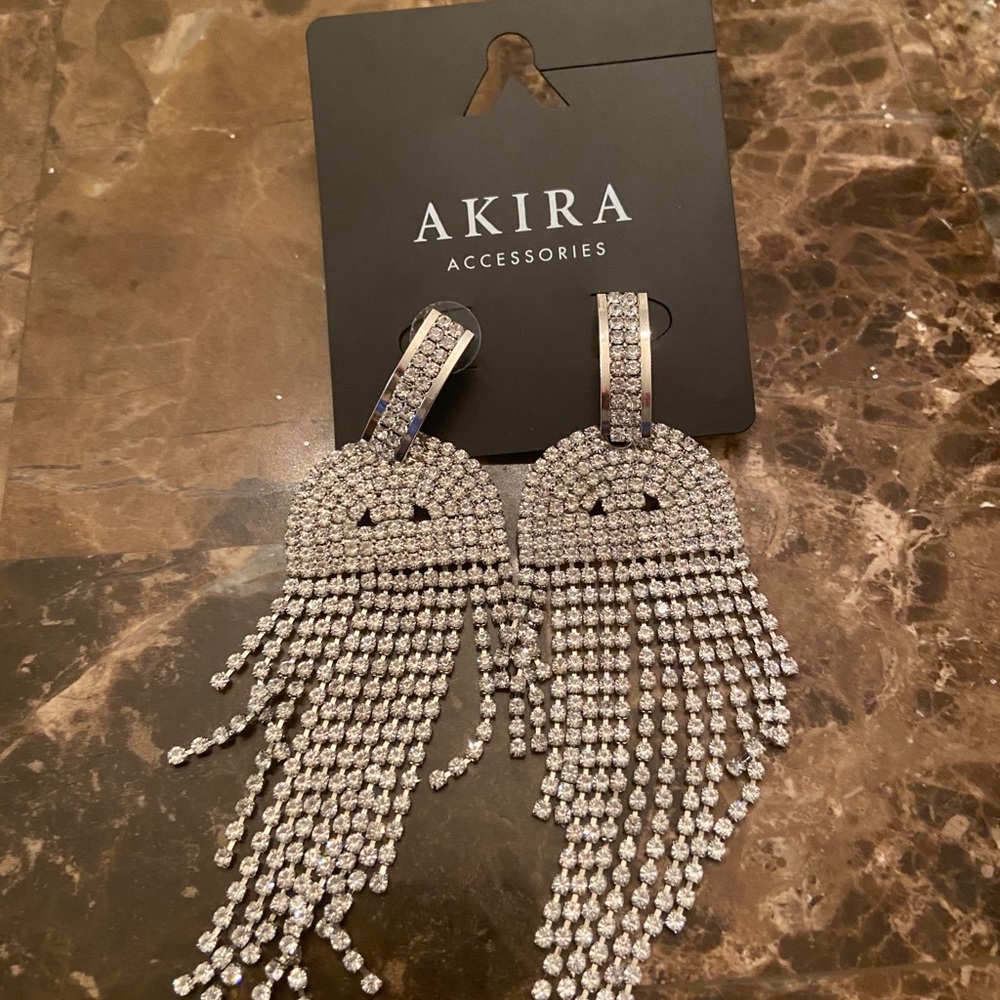 Brand new sparkly earrings